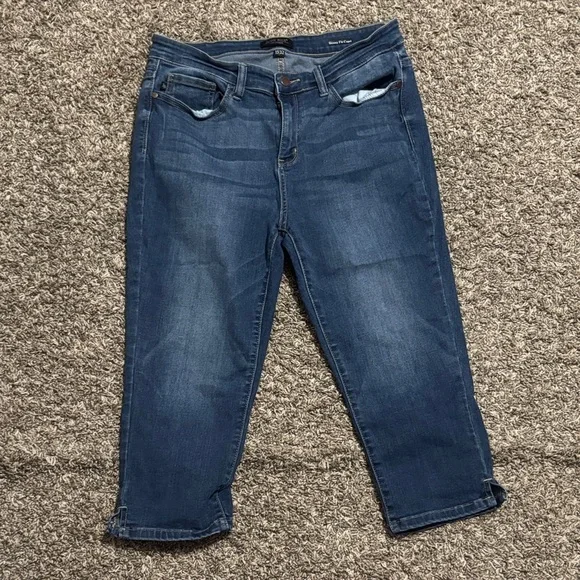 Judy Blue Deep Indigo Cropped Jeans - Picture 3 of 11